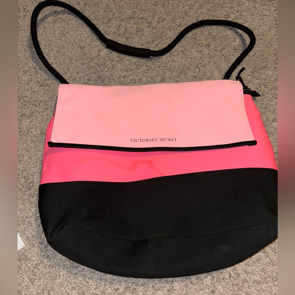 Victoria's Secret Pink and Black Cooler bag
